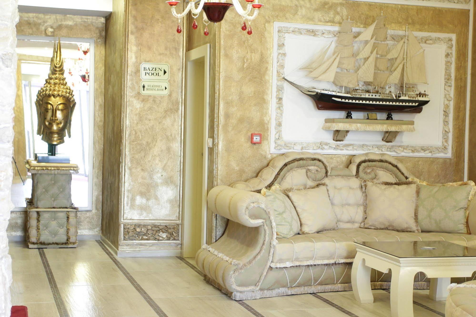Bali Colosseum Hotel Βελιγράδι Εξωτερικό φωτογραφία