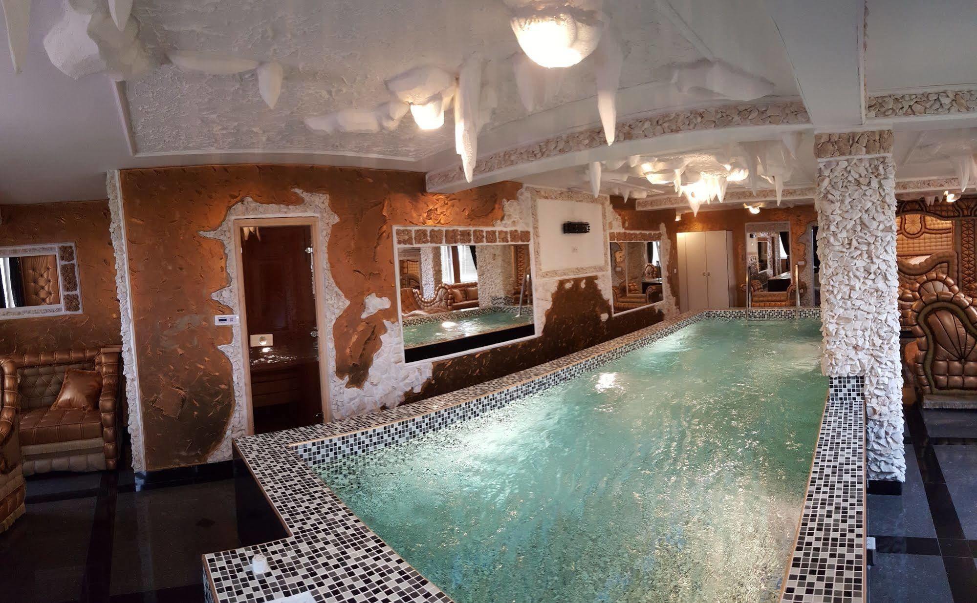 Bali Colosseum Hotel Βελιγράδι Εξωτερικό φωτογραφία