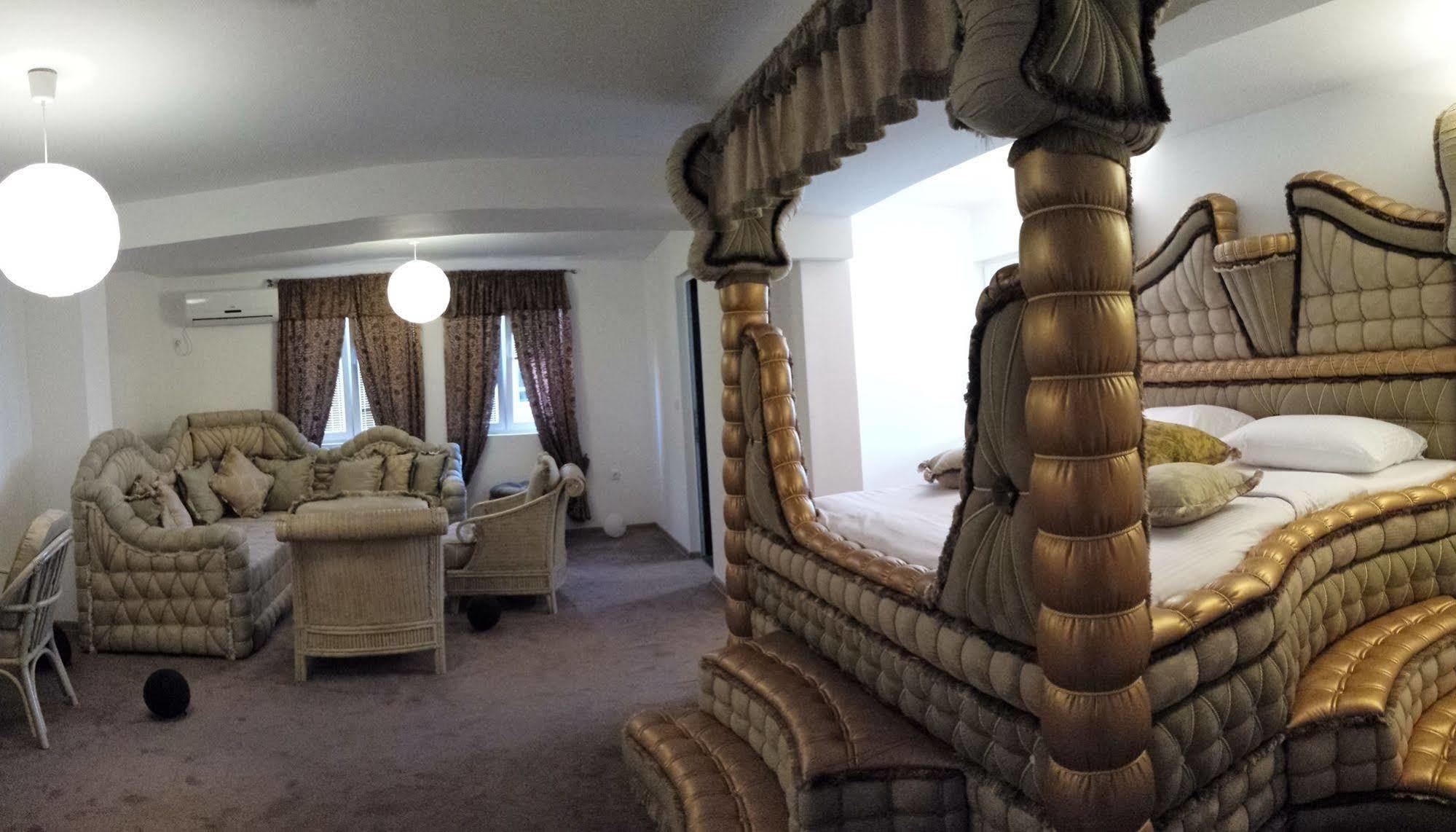 Bali Colosseum Hotel Βελιγράδι Εξωτερικό φωτογραφία
