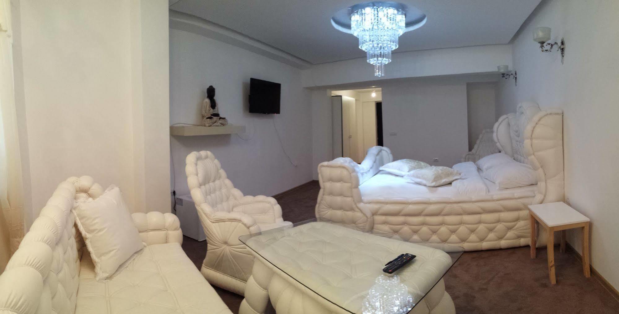 Bali Colosseum Hotel Βελιγράδι Εξωτερικό φωτογραφία